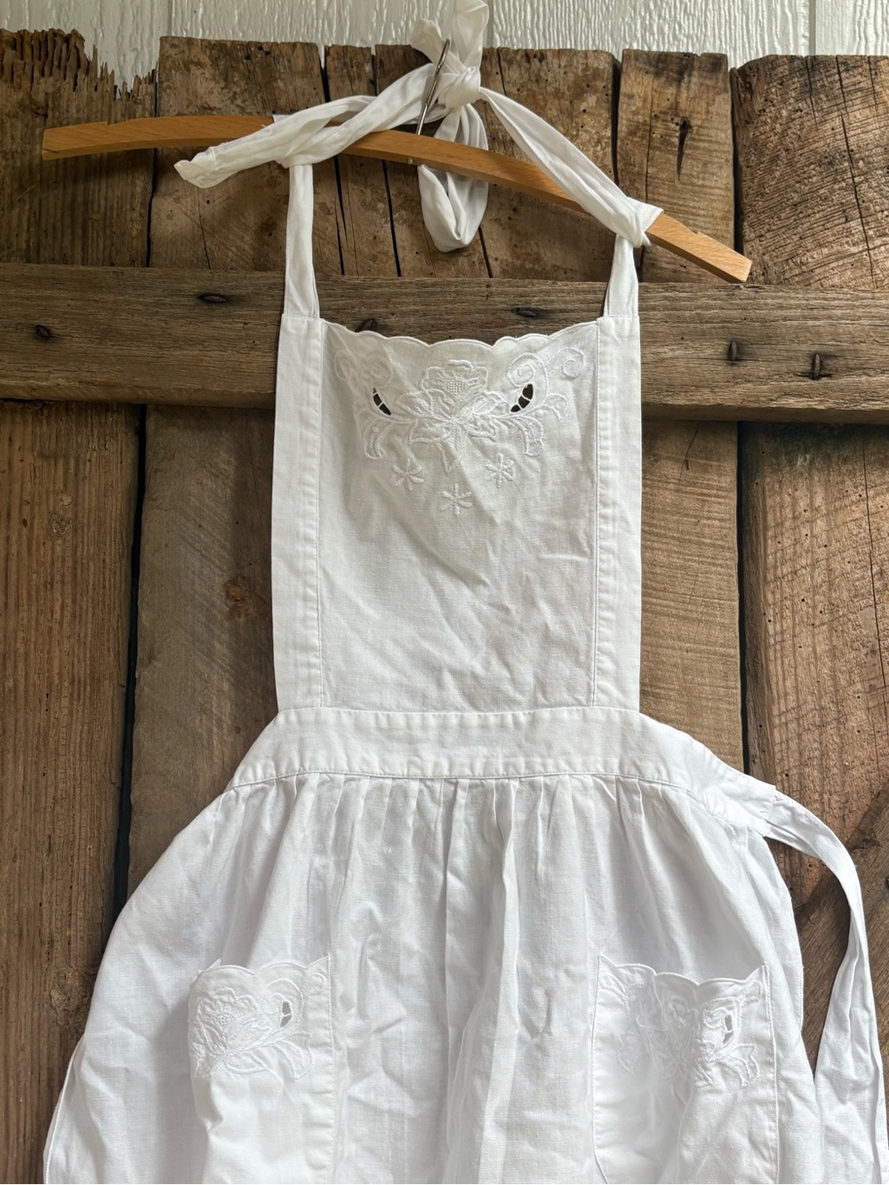 Vintage white Apron - Picture 4 of 8